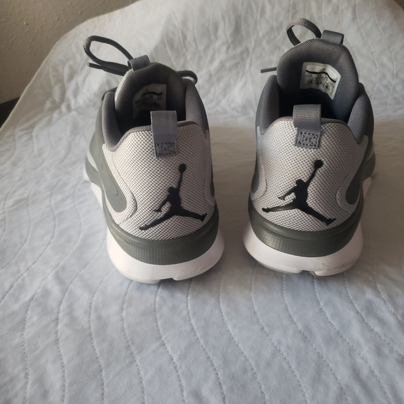 jordan impact tr white